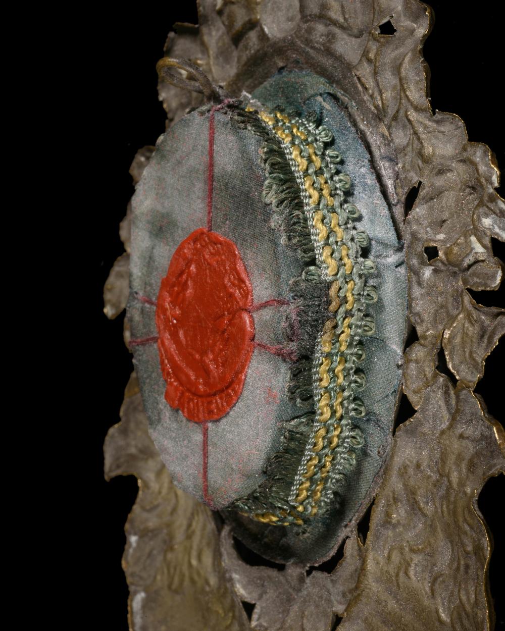 paire reliquaires griffons - RELICS