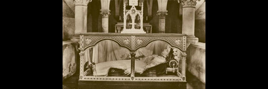 La Légende de Sainte Colombe : Un Récit de Foi et de Sacrifice-RELICS