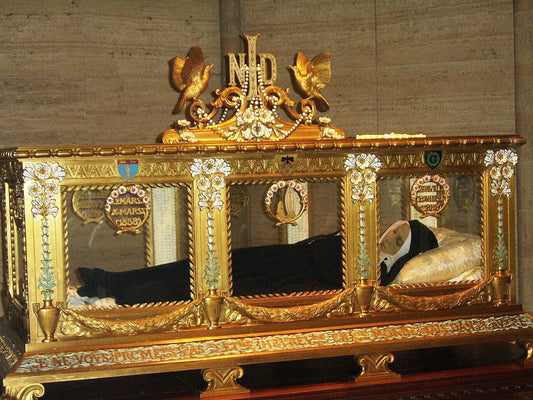 La pas tout à fait incorruptible Sainte Bernadette de Lourdes-RELICS
