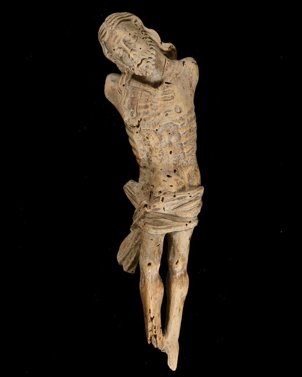 17TH-CENTURY CARVED WOOD CRUCIFIX CHRIST - RELICS
