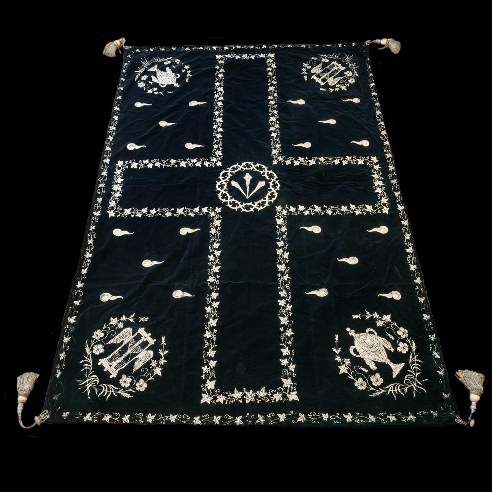 COFFIN PALL – 19TH CENTURY - RELICS