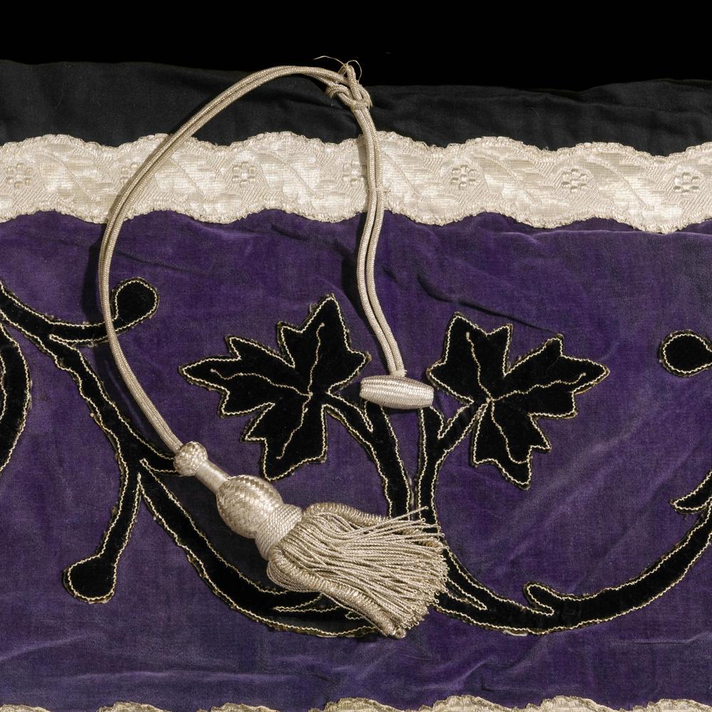 DRAP FUNÉRAIRE POUR CERCUEIL - XIXᵉ siècle - RELICS