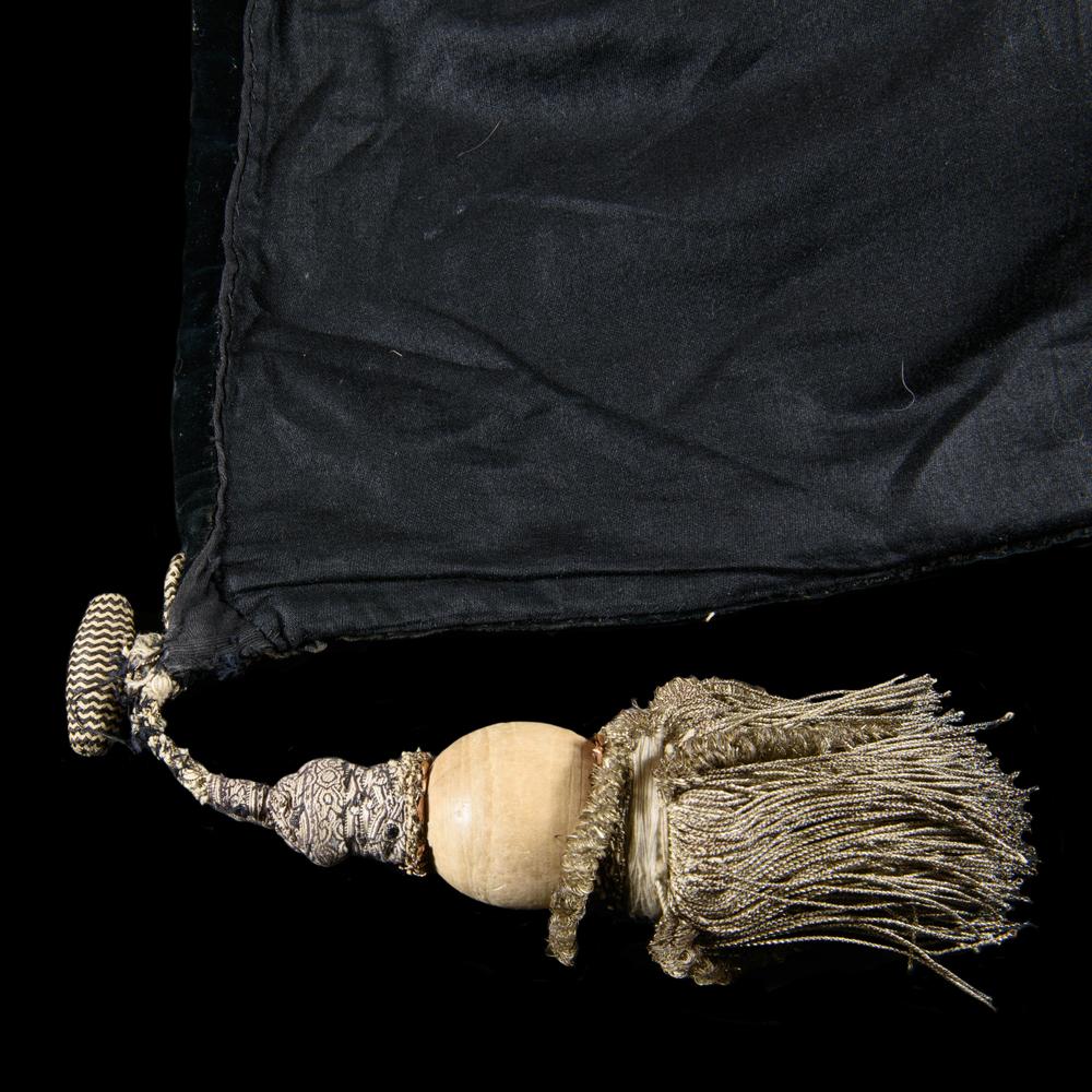 Drap de cercueil en velours noir XIXᵉ siècle - RELICS