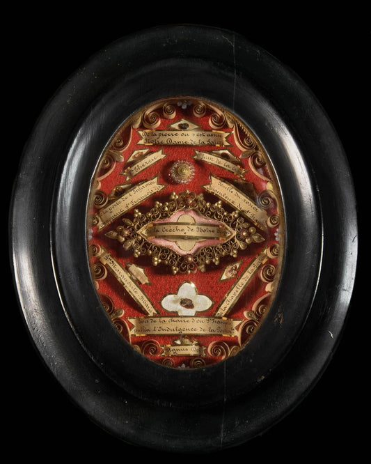 FRANCISCAN RELIQUARY CENTERED ON THE RELIC OF THE HOLY CRIB - RELICS