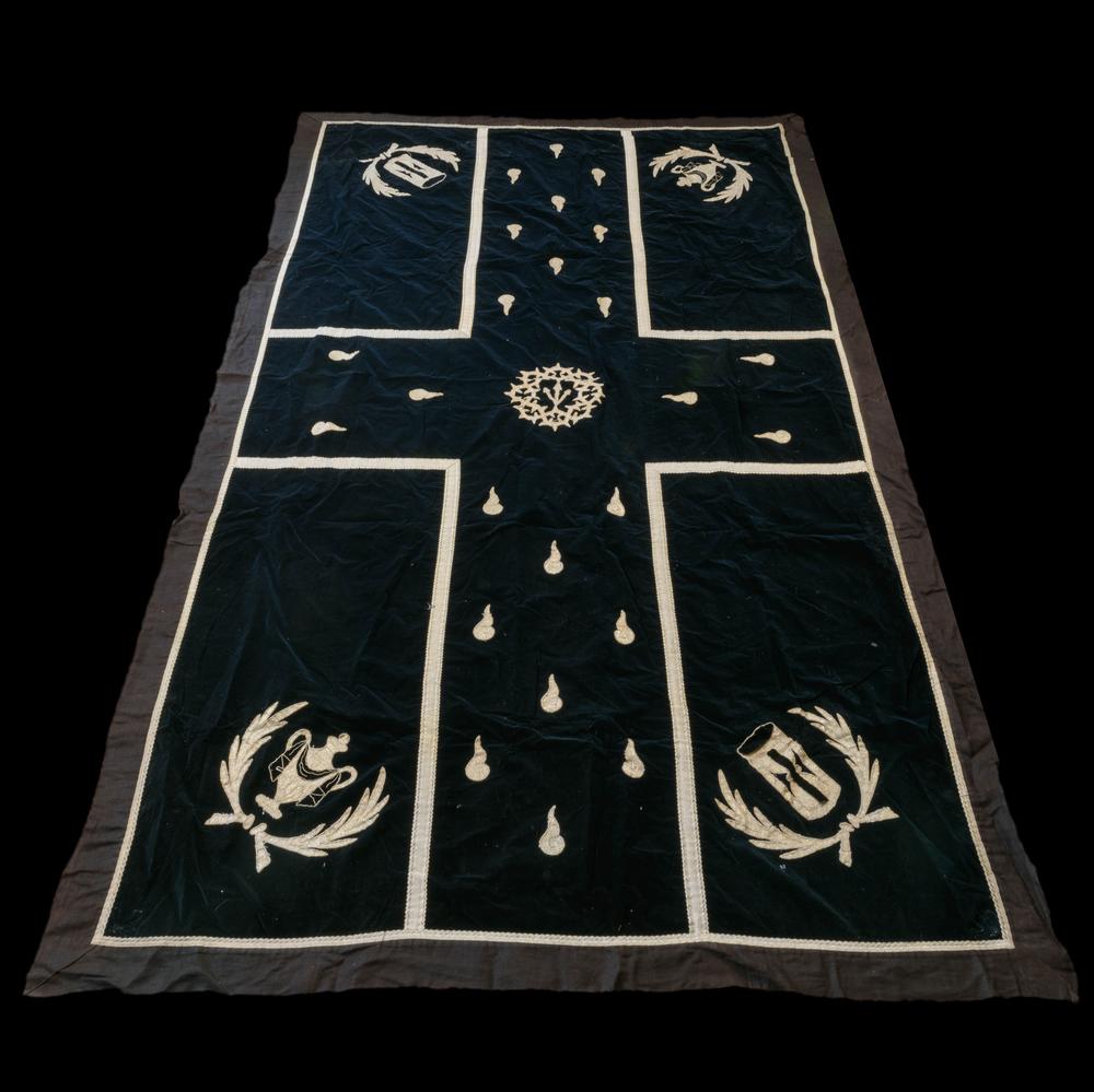 FUNERAL PALL FOR A COFFIN — 19TH CENTURY - RELICS