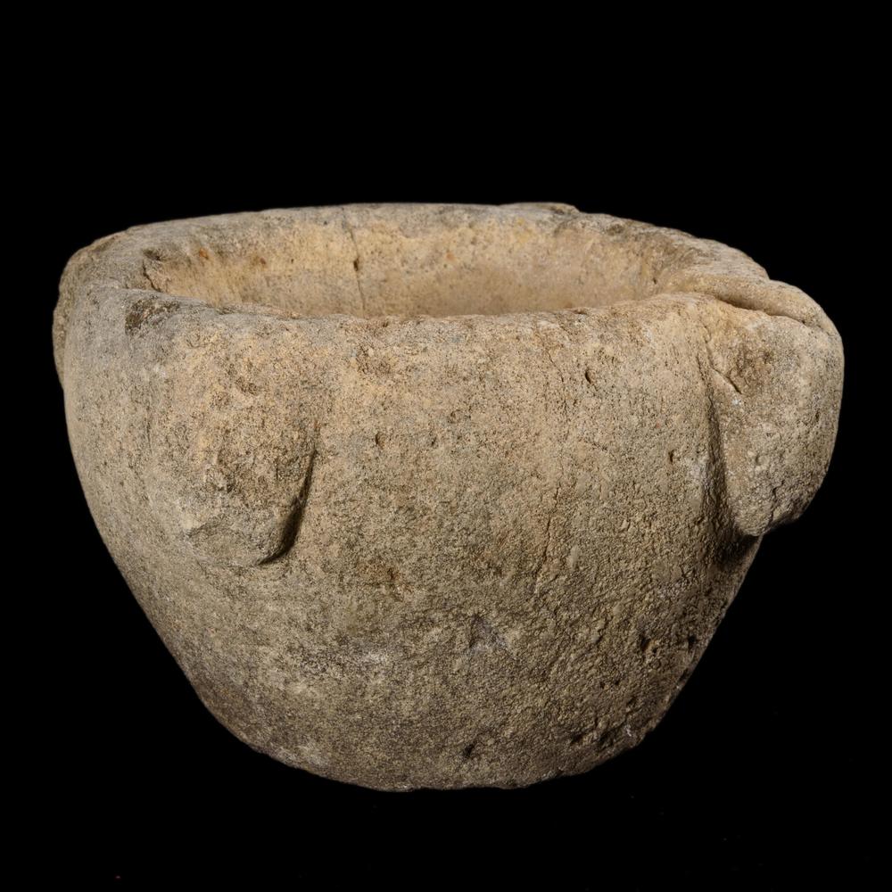 MORTIER MÉDIÉVAL EN PIERRE XIIIᵉ–XVe siècle. - RELICS