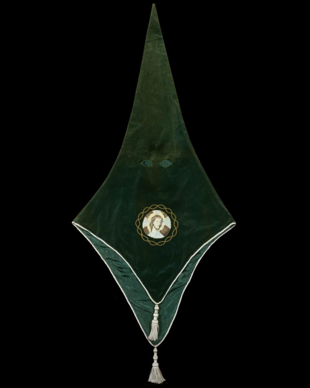 PENITENT'S CAPIROTE - RELICS