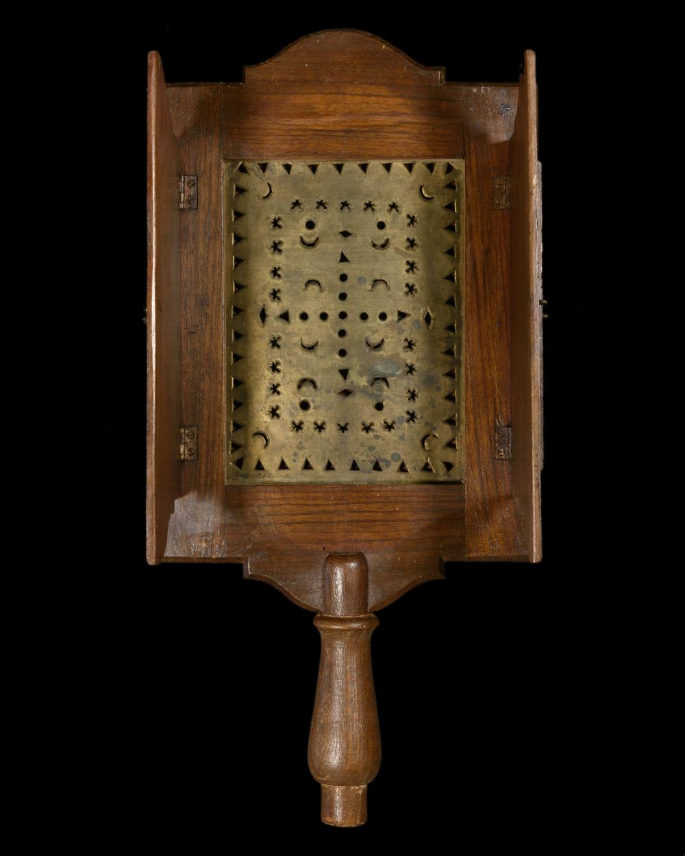 RARE PORTABLE CONFESSIONAL – 18TH CENTURY - RELICS