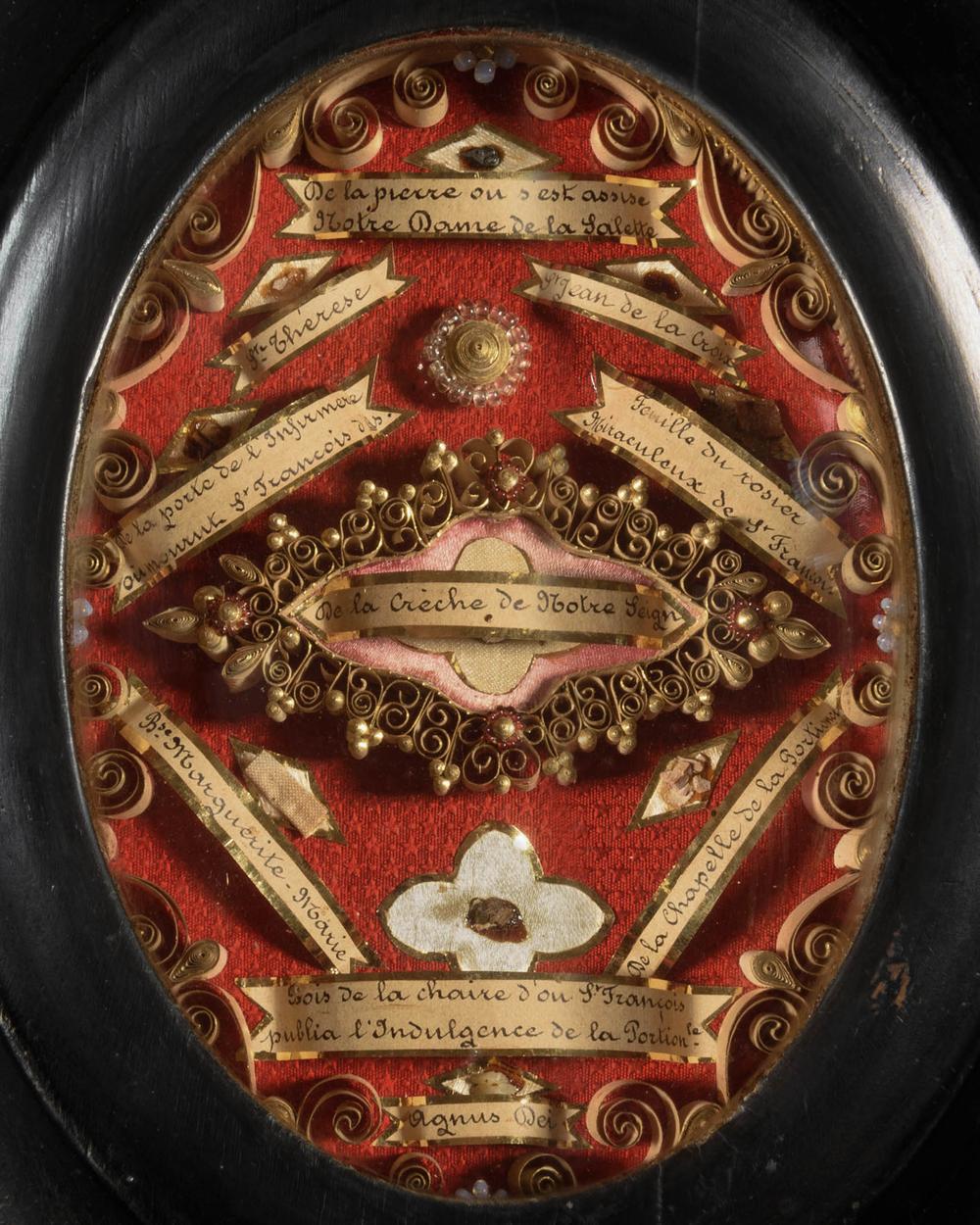 RELIQUAIRE FRANCISCAIN CENTRÉ SUR LA RELIQUE DE LA SAINTE CRECHE - RELICS
