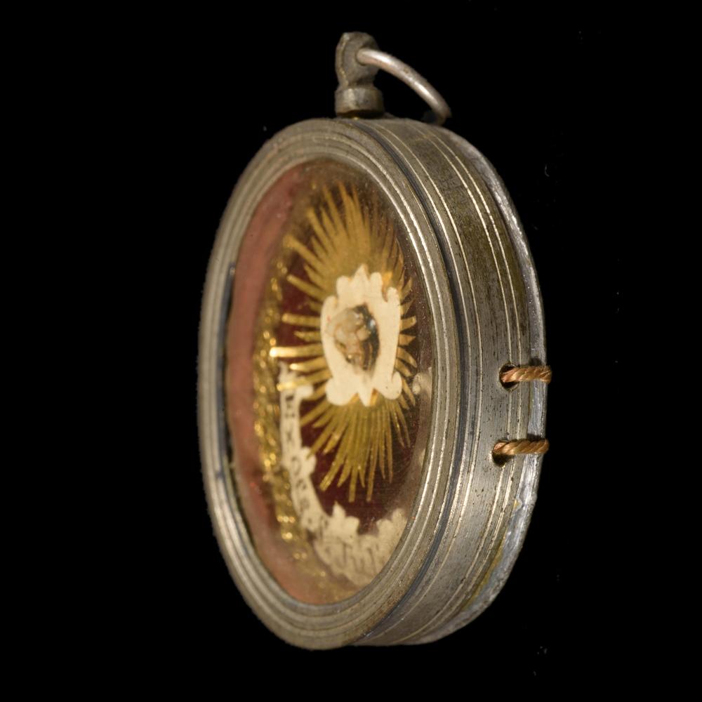 Relique julia - RELICS