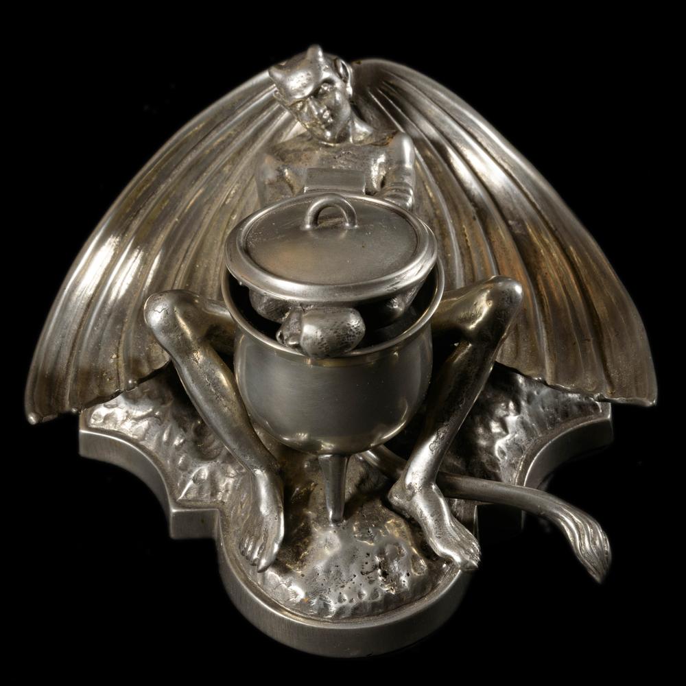 SCULPTURE : LE DIABLE ENDORMI ET LE DAMNÉ – XIXᵉ SIÈCLE - RELICS