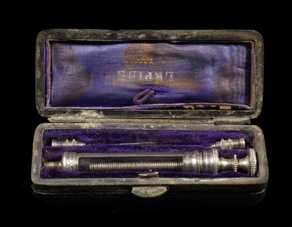 SYRINGE 19th century - RELICS