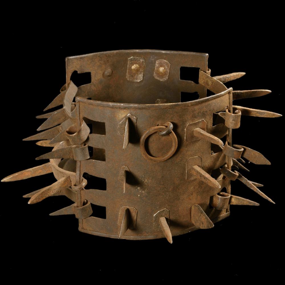 collier anti morsures - RELICS