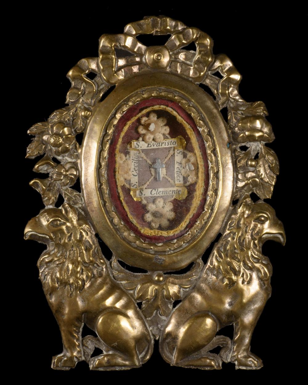 paire reliquaires griffons - RELICS