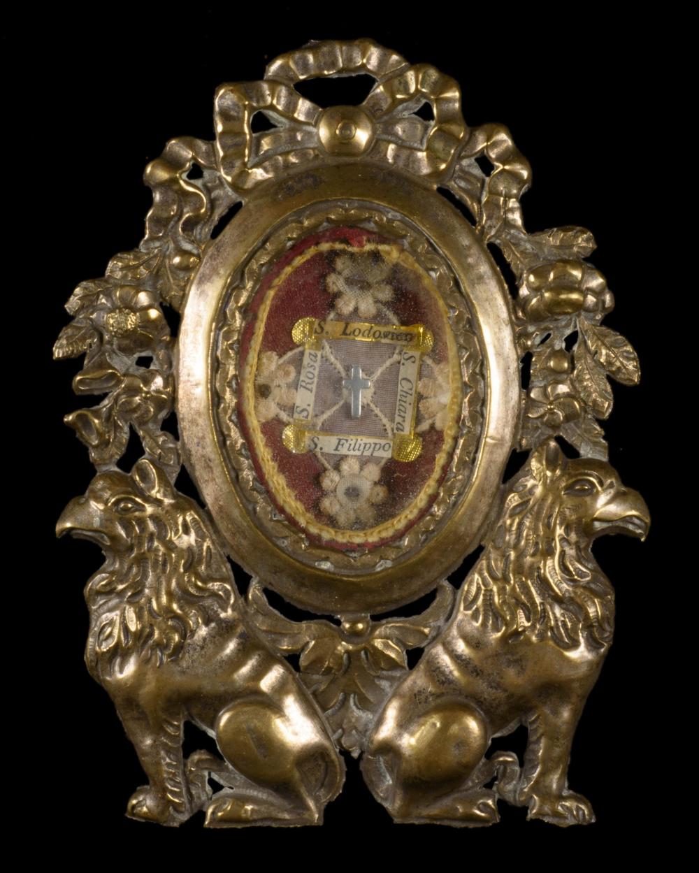 paire reliquaires griffons - RELICS