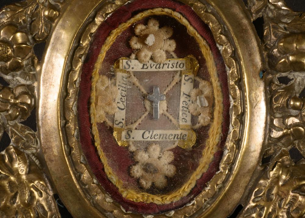 paire reliquaires griffons - RELICS