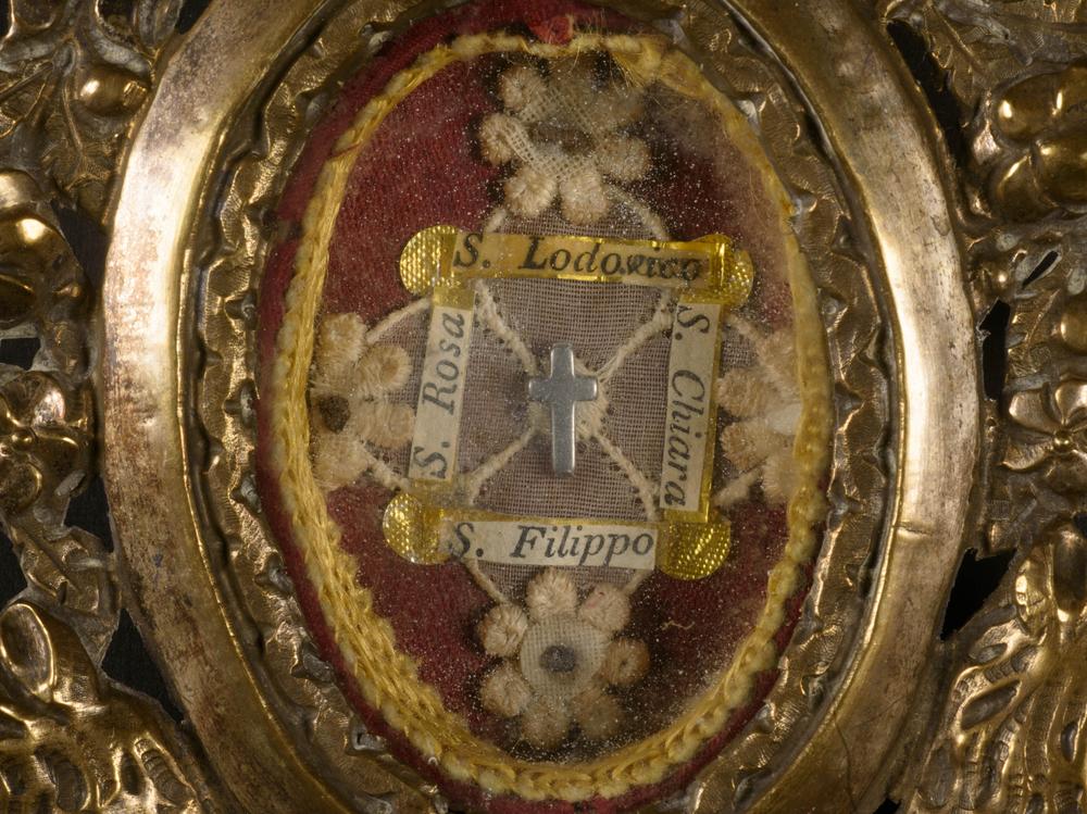 paire reliquaires griffons - RELICS