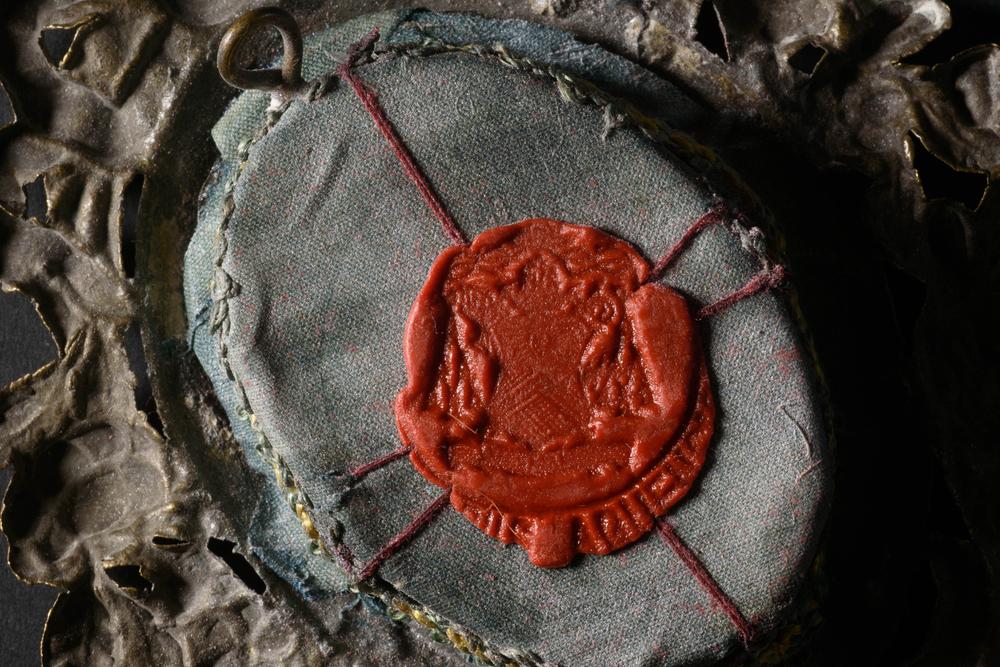 paire reliquaires griffons - RELICS