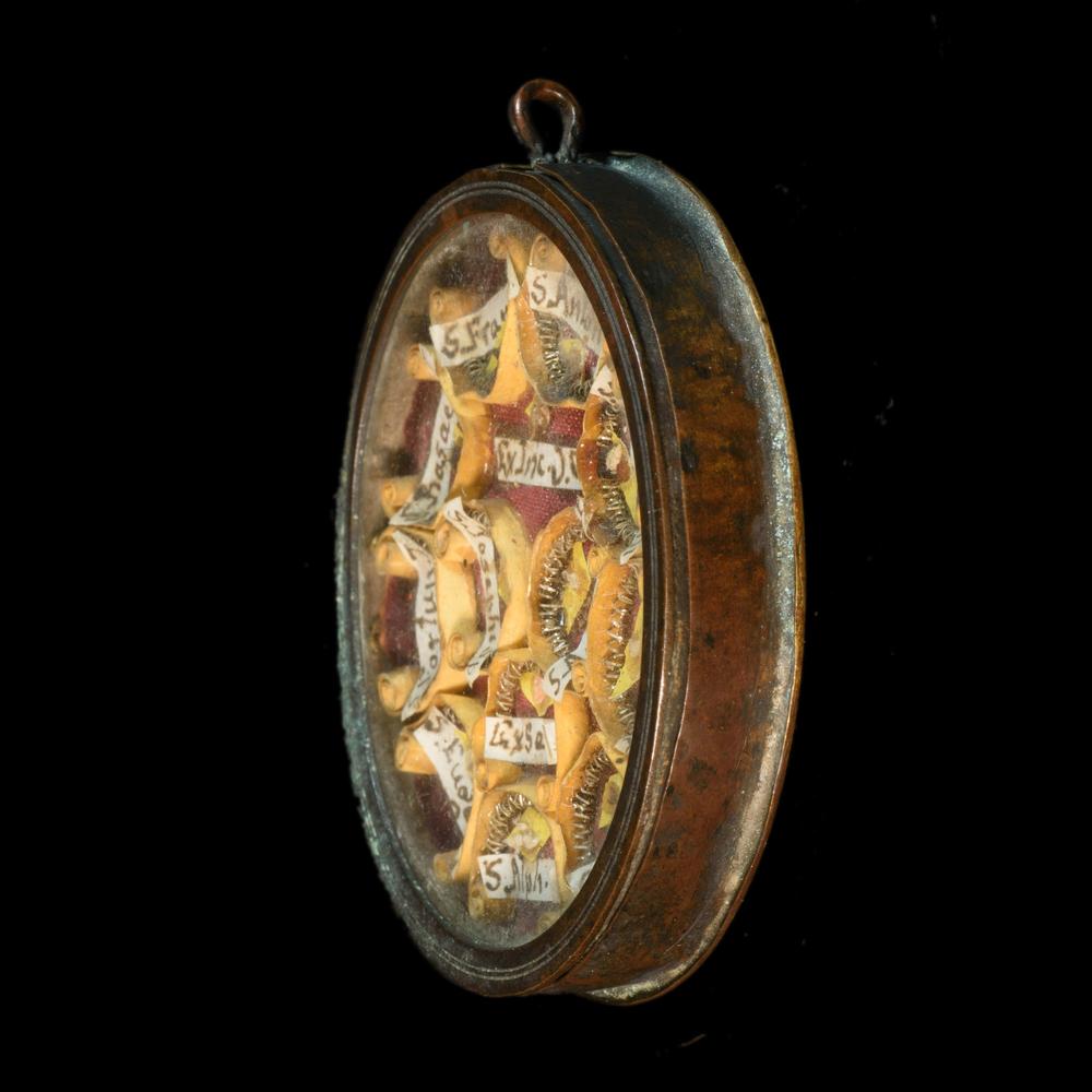 reliquaire multiple - RELICS