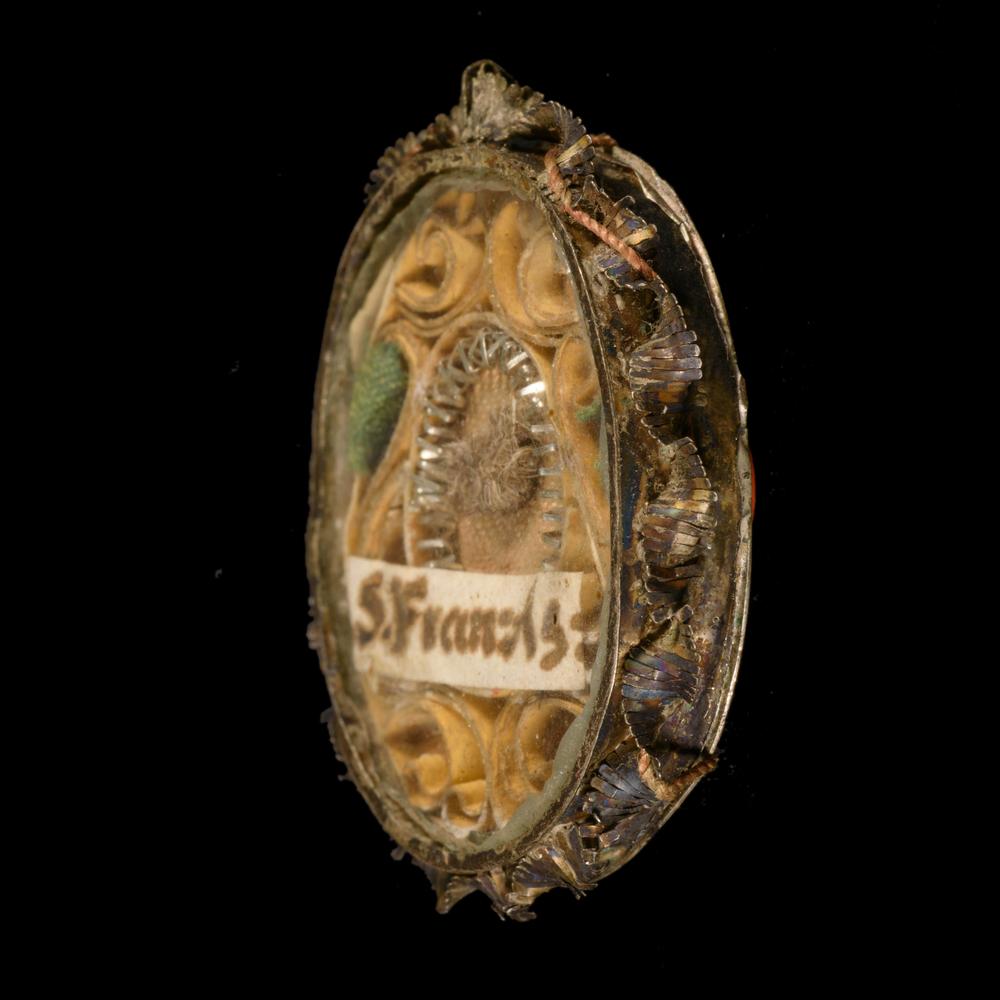 relique francois assise - RELICS